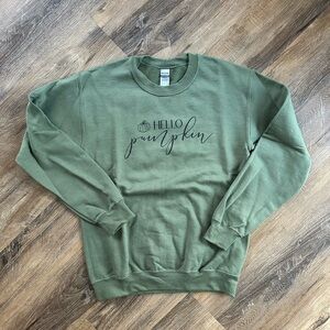 Gildan Green Graphic Crewneck Sweater